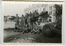 PHOTO ANCIENNE - MILITAIRE CANON 90mm NÎMES 1951 - MILITARY GUN-Vintage Snapshot
