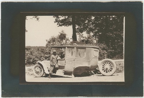 Automobile identifier - à,