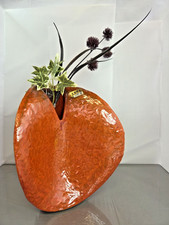 Ancien vase Ikebana sculptural