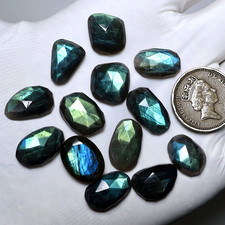 Lot 13 pièces pierres