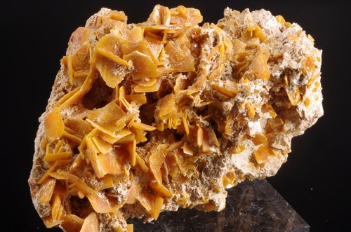 Wulfenite - wulfenite, (80's