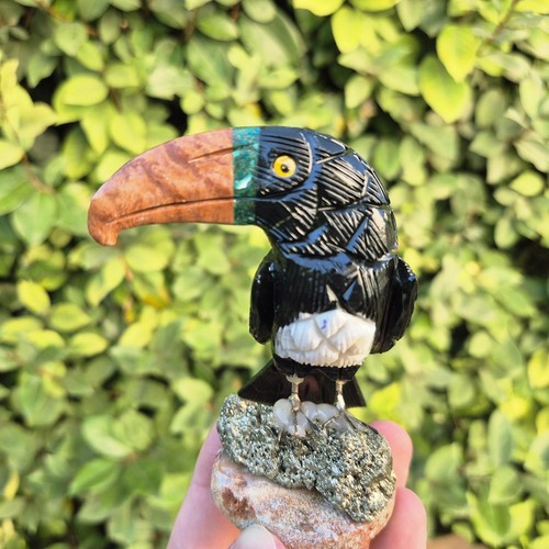 Sculpture toucan pierres - sculpture,