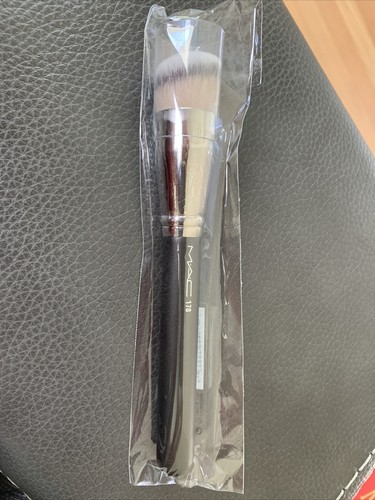 Mac cosmetics brush brand - mac,