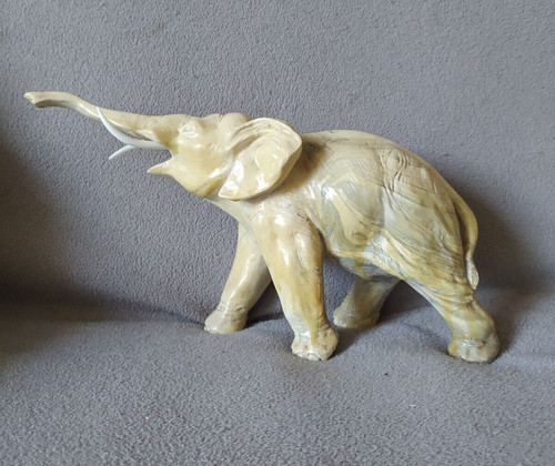 Eléphant résine ou - en,