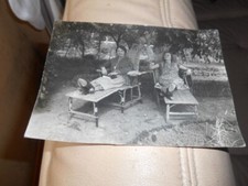 photo ancienne 2 femmes sur chaises longues