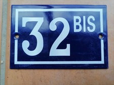 ancienne plaque émaillée  de maison rue n° 32 bis