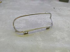 1/18 Montant de pare brise