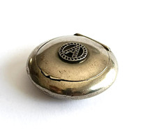 Boîte à poudre ancienne argent monogramme A vintage antique silver compact case