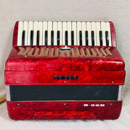 Clavier rouge yamaha - clavier,