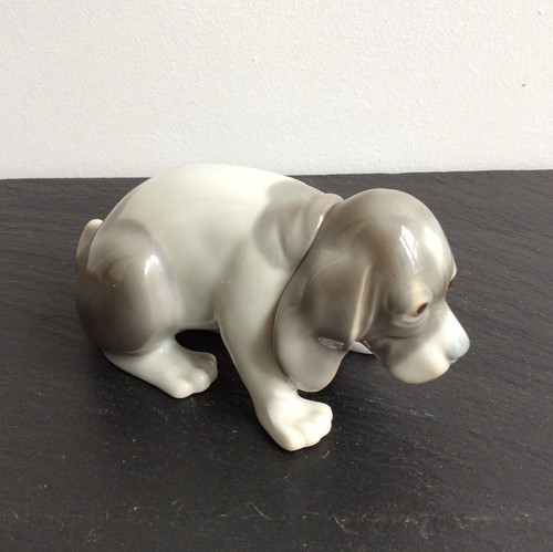 Sujet chien porcelaine dans - sujet,
