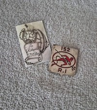 Insigne / pucelle 152 e régiment d'infanterie diable rouge Drago Paris G477