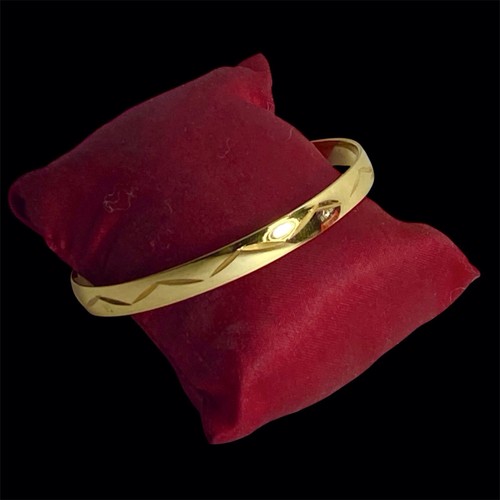 Joli bracelet jonc rigide - , en
