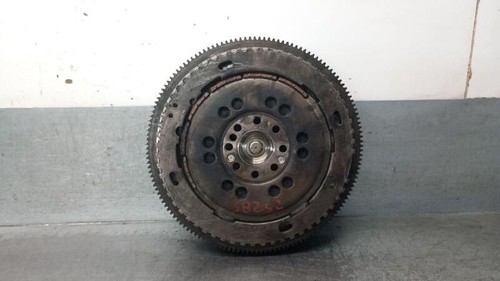 A6110300405 volant moteur