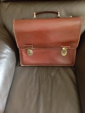 SAC  CARTABLE  en CUIR TRES EPAIS VINTAGE  