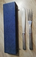 Service a decouper la viande fourchette couteau metal argenté et inox années 70