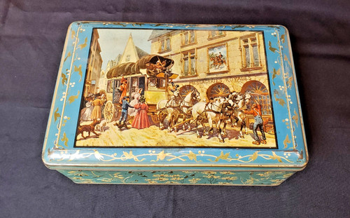 Ancienne grande boite à - grande,