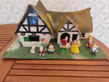 ANCIEN JOUET : LA MAISON DE BLANCHE NEIGE ET LES 7 NAINS-WALT DISNEY, GILAZ JIM