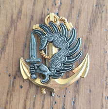 Insigne Béret Parachutistes des Troupes de Marines  /  Drago Paris     ))154