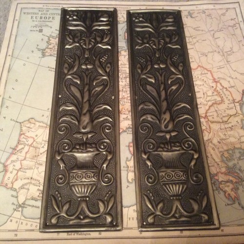Plaques doigt laiton - de,