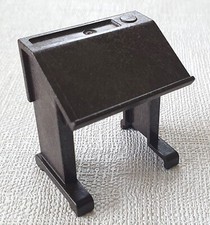 PLAYMOBIL  PUPITRE ECOLIER OU PERE NOEL