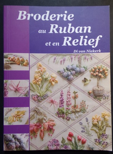 Livre broderie au ruban - livre,