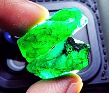 81.90 Ct / 2 Pcs Émeraude