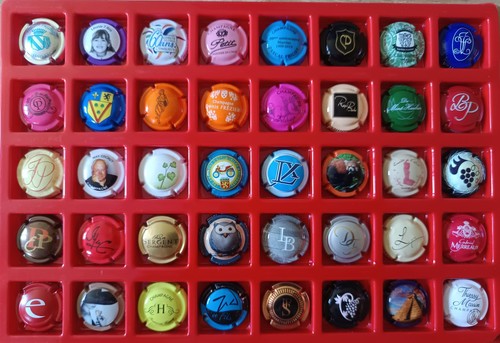 Lot capsules de - 12:, 40