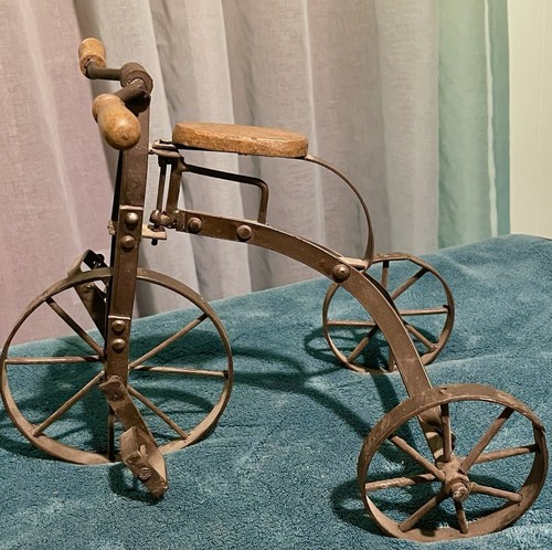 Vintage hand crafted metal - hand-crafted,