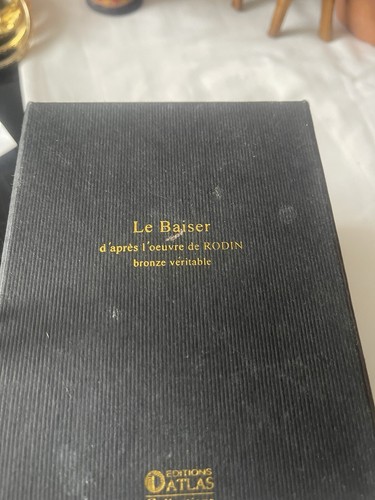 Bronze véritable après - bronze, d’après