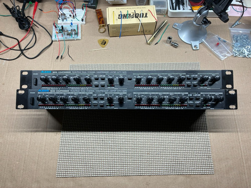 Alesis 3630 rms - rms/peak, dual