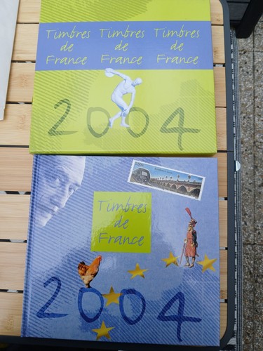 Livre des timbres france - le,