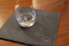 ENSEMBLE LEFFE POUR APERO DINATOIRE / ARDOISE LEFFE + VERRINNE LEFFE / DECO BAR