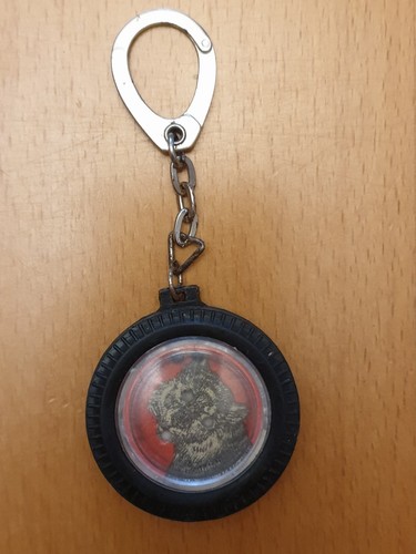 Porte clef vintage pneu avec
