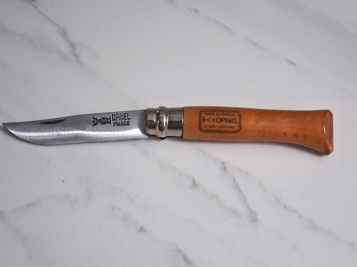 Opinel main couronee - main,