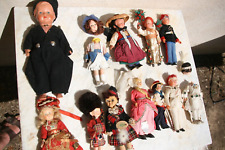 lot de poupons poupées touristiques folkloriques en celluloïde ou divers. **