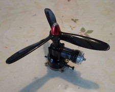 Moteur d'avion radiocommandé