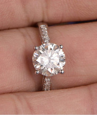 Bague de fiançailles en or