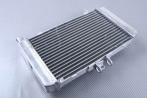 Radiateur eau type - d, racing
