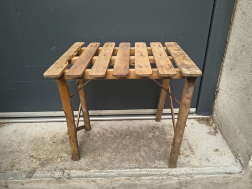 Petit tabouret pliant ancien