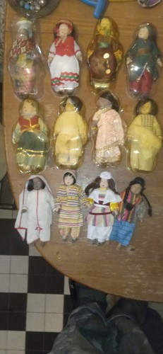 Lot poupées de - de, 20