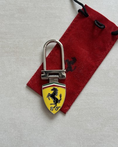 Porte cle ferrari officiel - cle,