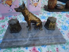 ANCIEN ENCRIERS ET CHIEN METAL