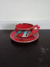 Tasse en faïence rouge signée Pierre Rinaudo Le Cerenne Vallauris décor floral