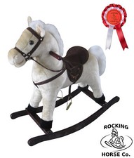Neuf Peluche Blanc Cheval à Bascule avec Sons Selle Bandana & Rosette Âge 1+