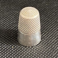 Ancien De A Coudre En Argent