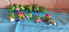 Lot De 12 KINDER  1993  -  Les mini splash grenouilles série 