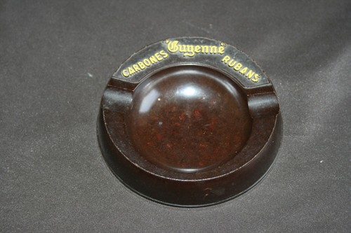 Cendrier bakélite - cendrier, en