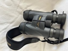Jumelles Nikon Monarch 5 - 20x56