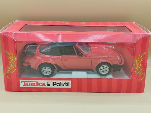 Porsche 911 - 1/18),