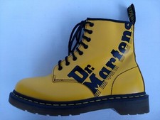 DOC DR. MARTENS YELLOW LOGO